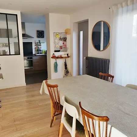 Maison Lumineuse Au Calme A 20 Minutes Du Centre بيت للعطل *